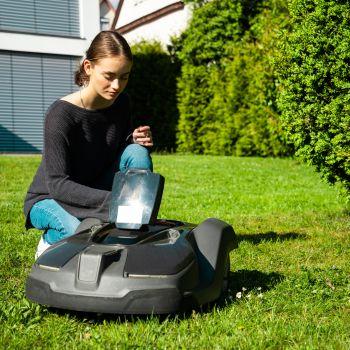 Easy and Safe, Programing a Robot Lawn Mower